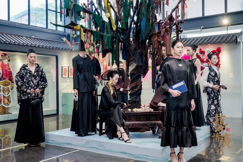 1763952001979315.jpg ZZX08384-opq4034429756.jpg